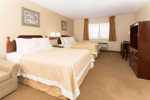 Days Inn by Wyndham Colorado Springs Airport image 6